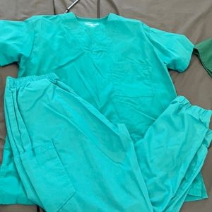 Xs butter soft  scrub set with top and jogger pants